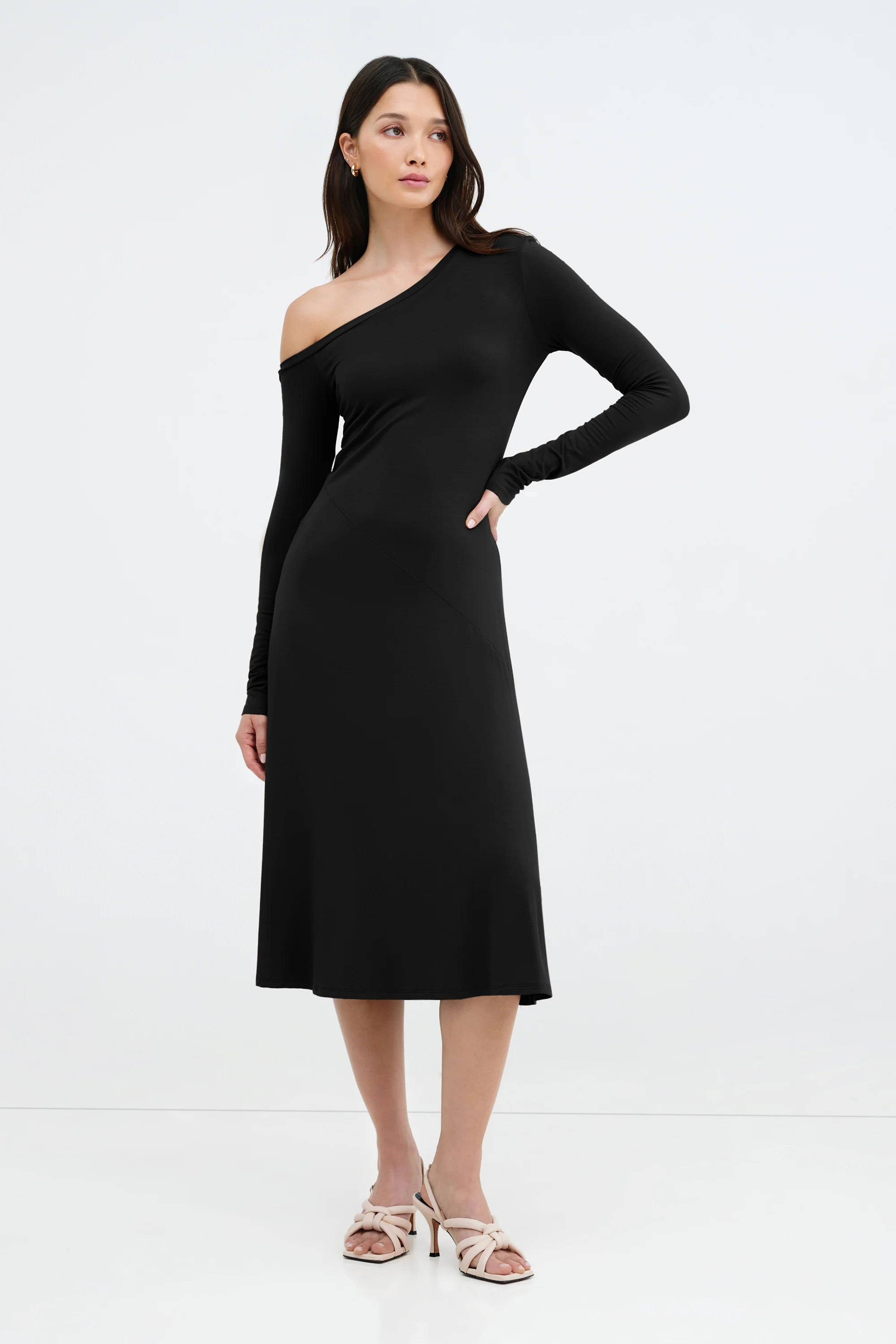 10454-angela-dress-1.webp Angela Dress