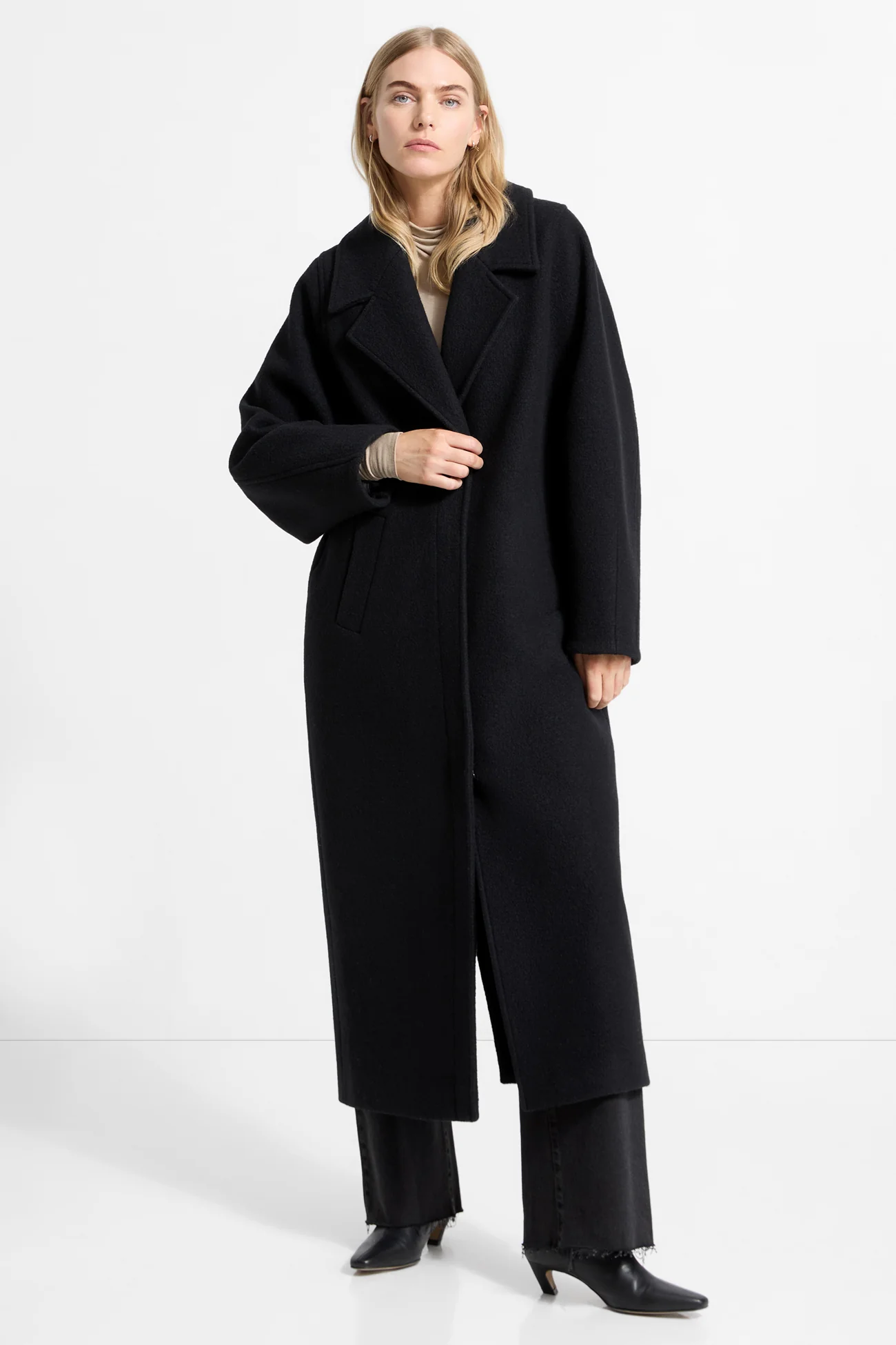 10484-charlton-coat-1.webp Charlton Coat