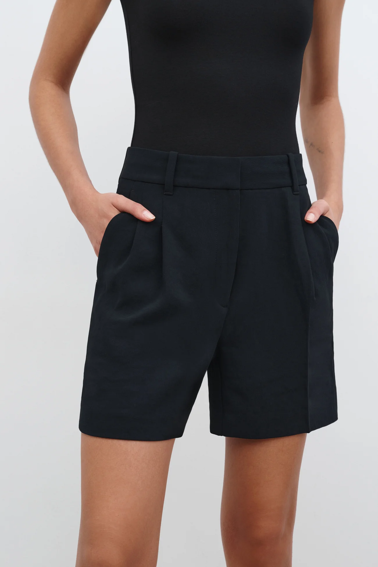 14465-arissa-shorts-1.webp Arissa Shorts