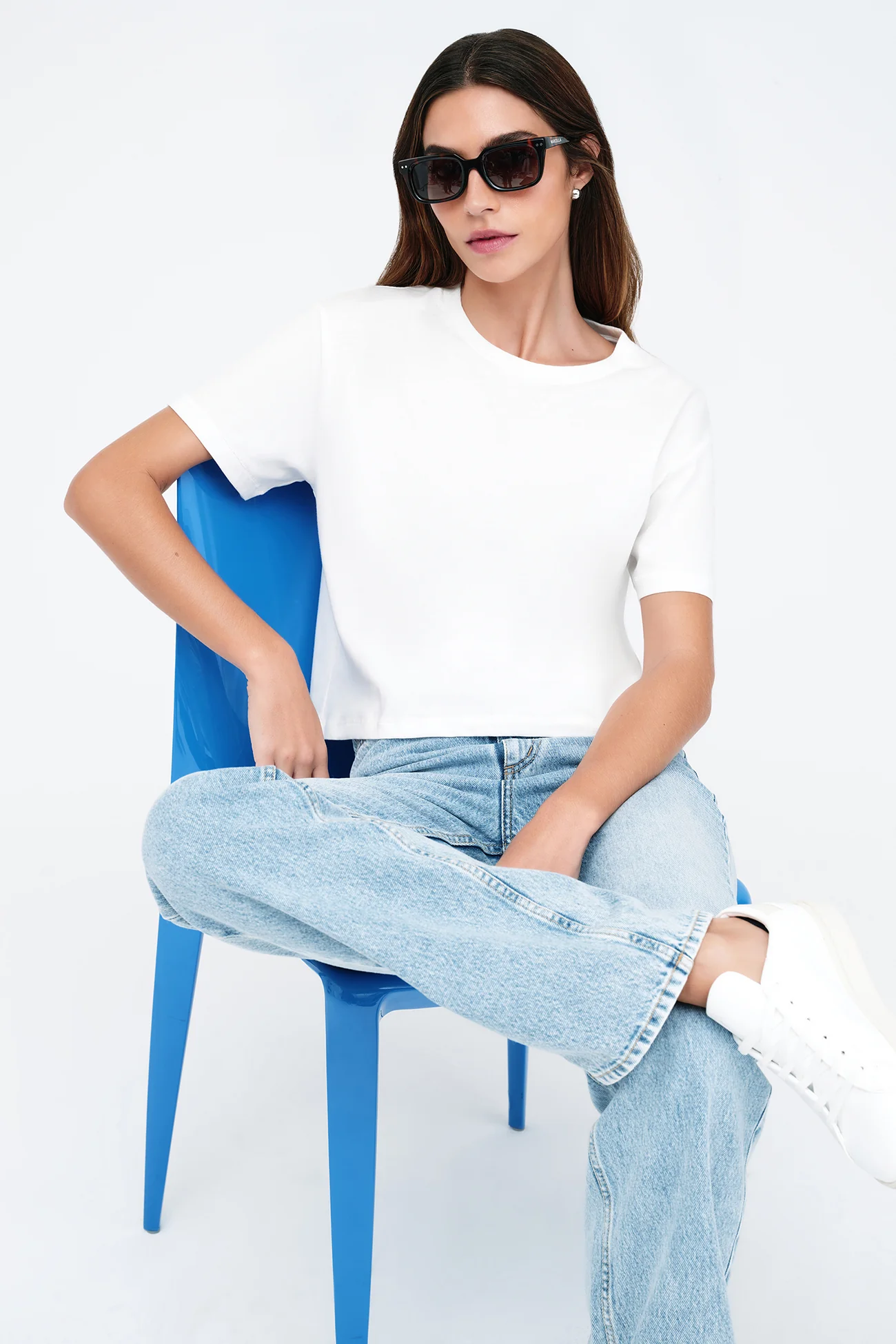 17300-rya-tee-11.webp Rya Tee