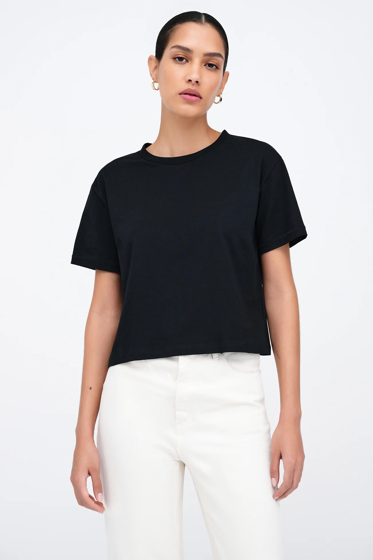 17300-rya-tee-5.webp Rya Tee