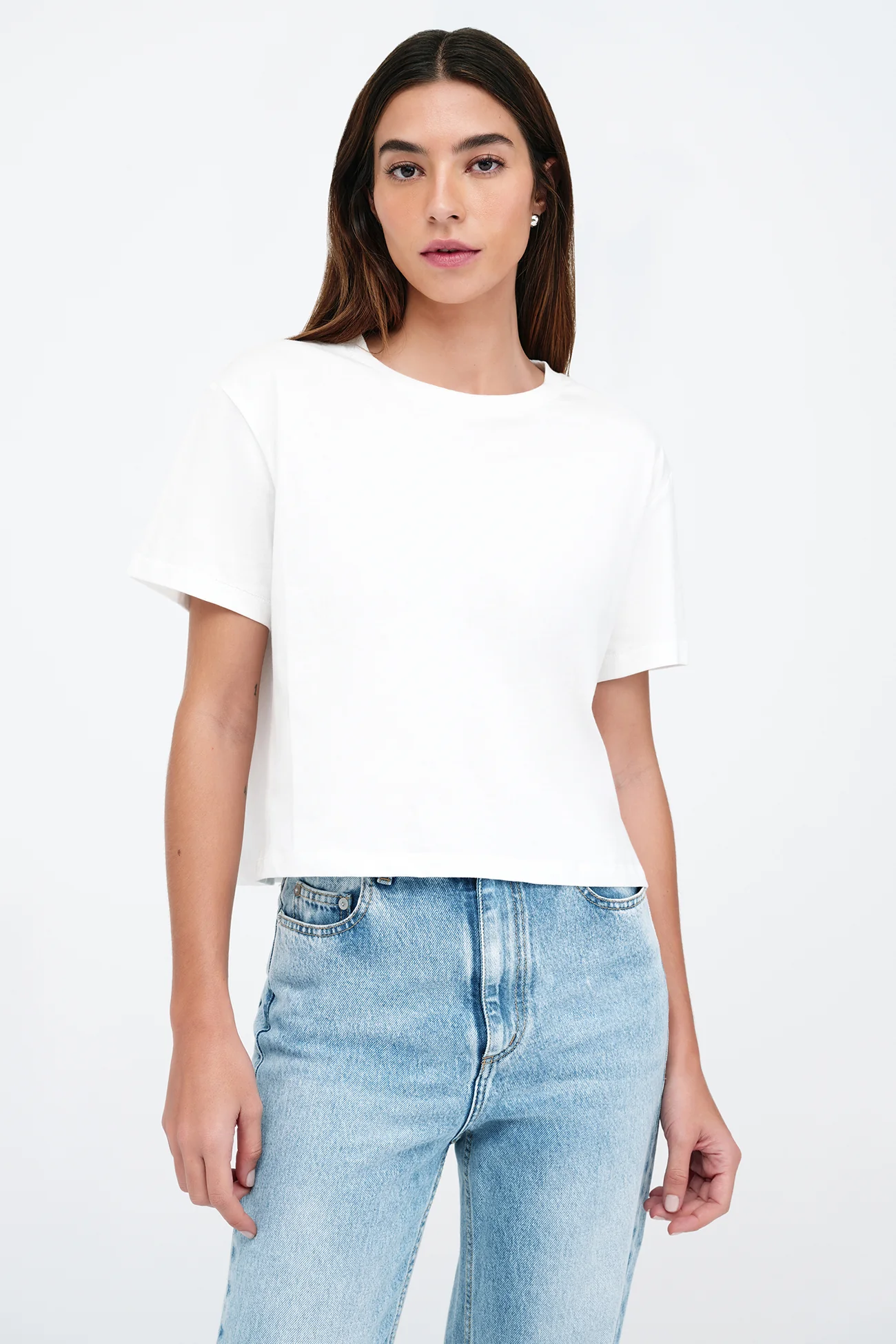 17300-rya-tee-9.webp Rya Tee