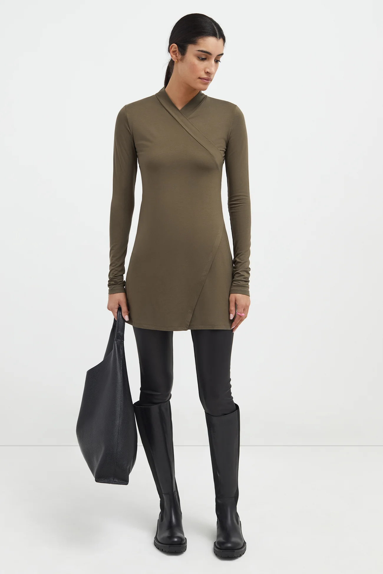 17330-loeb-tunic-8.webp Loeb Tunic