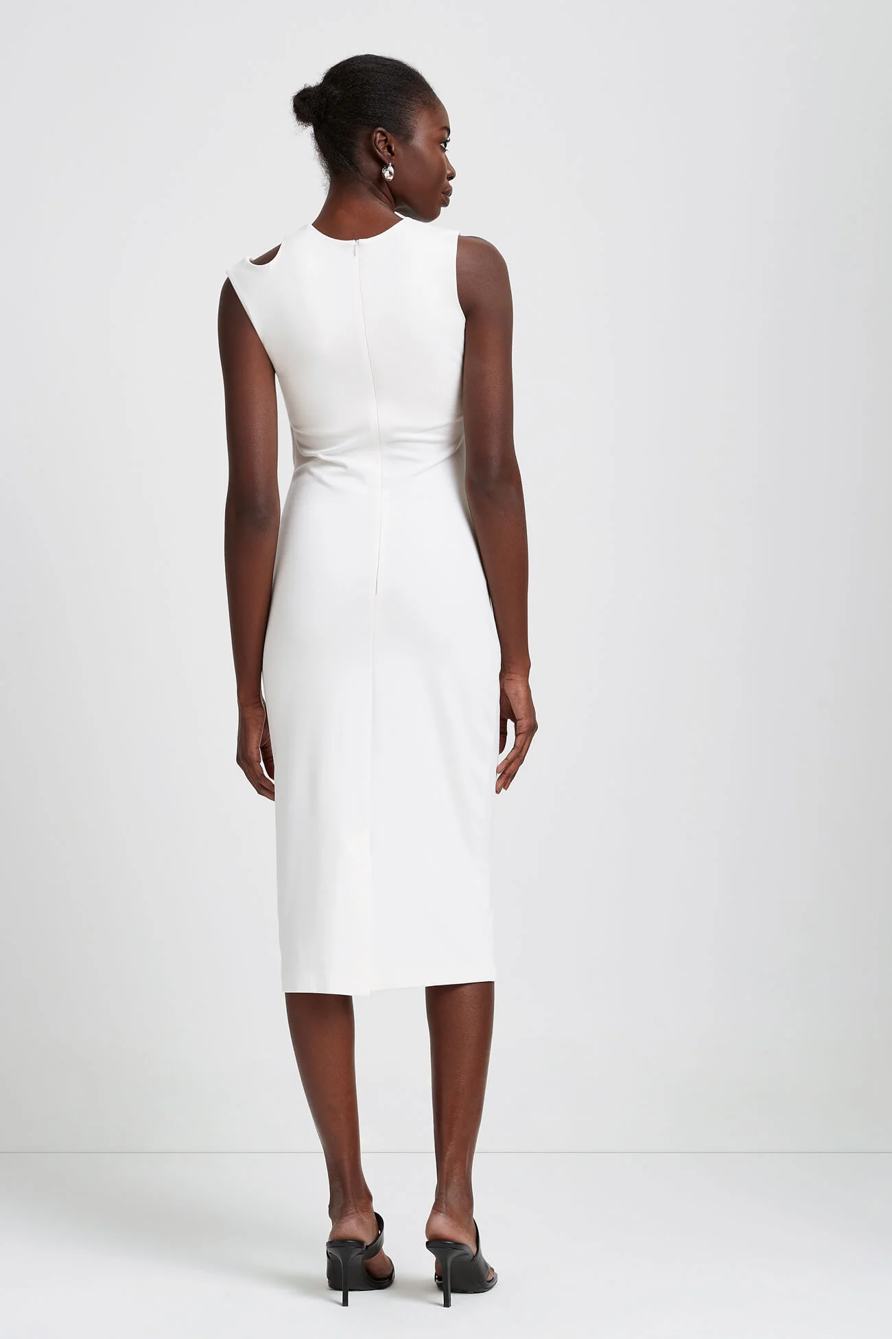 18596-astor-dress-3.webp Astor Dress
