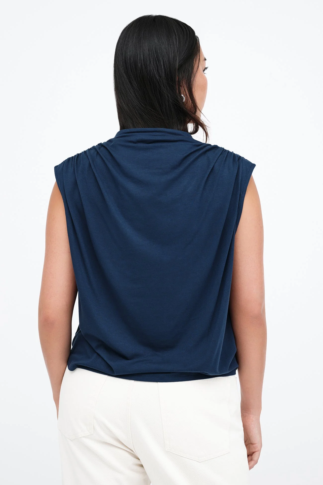 21144-wilson-top-4.webp Wilson Top