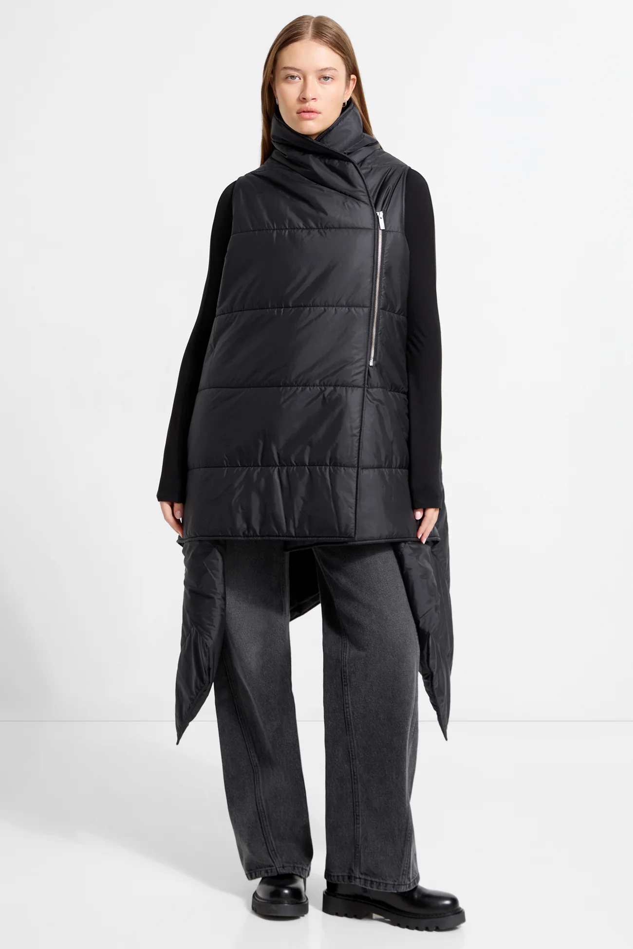 23358-kaja-puffer-vest-1.webp Kaja Puffer Vest