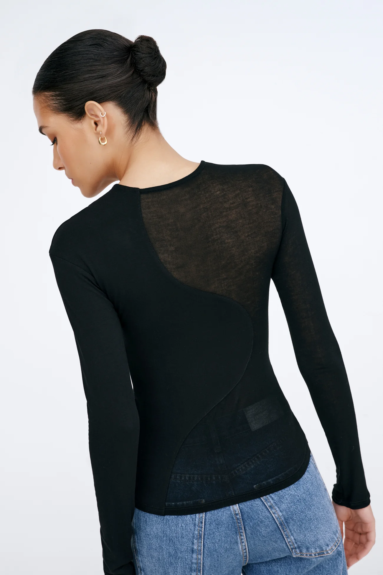 23431-casey-top-11.webp Casey Top