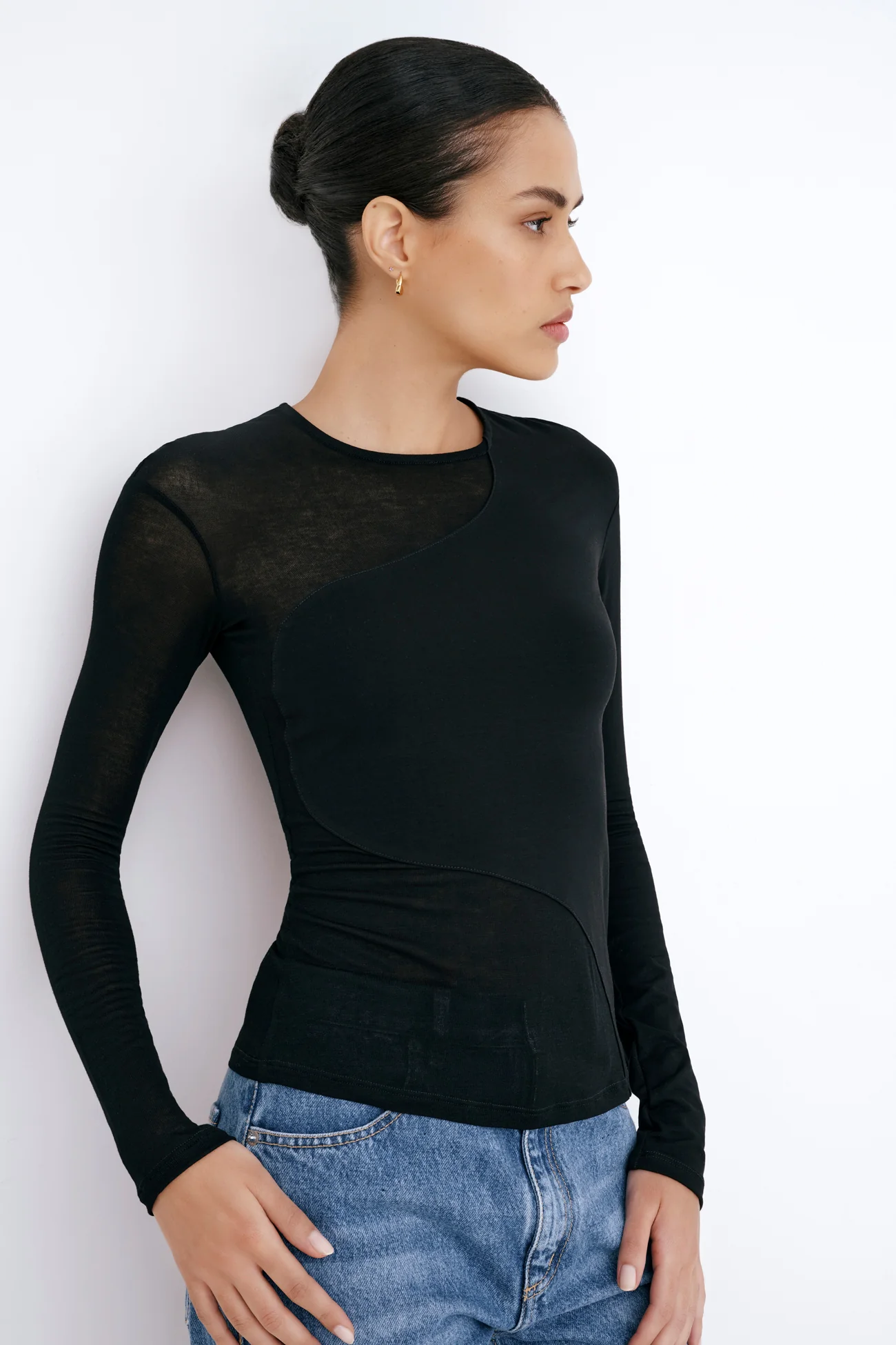 23431-casey-top-13.webp Casey Top