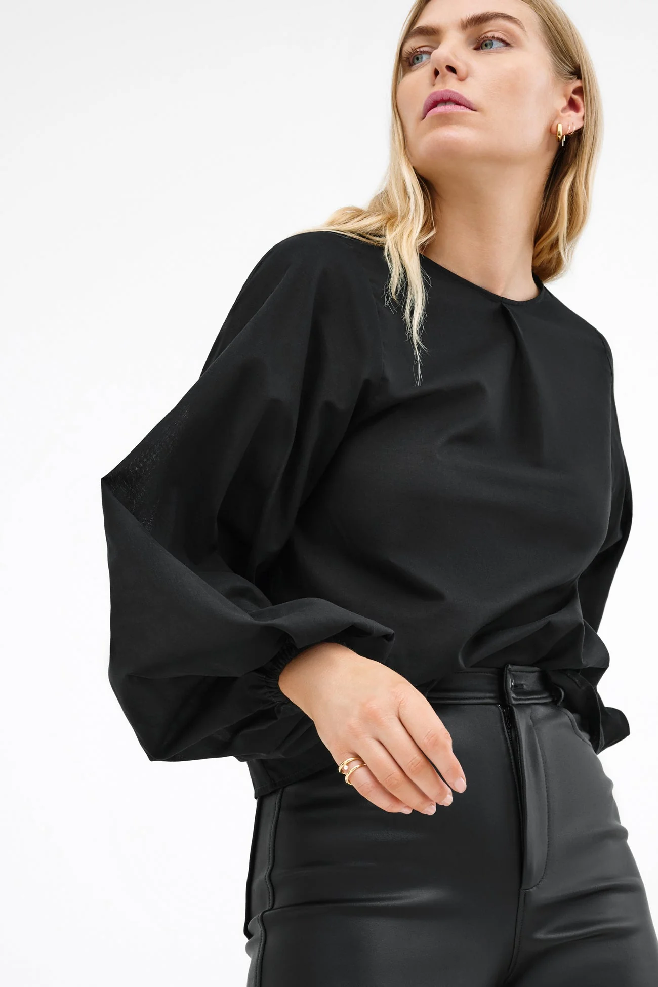 23915-joyce-top-20.webp Joyce Top