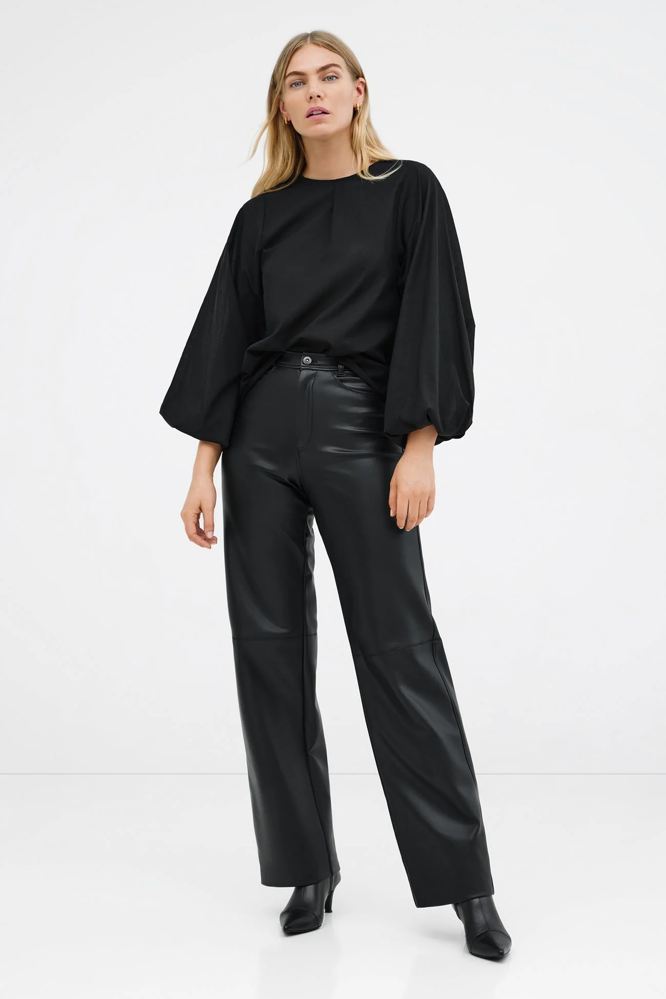23915-joyce-top-21.webp Joyce Top