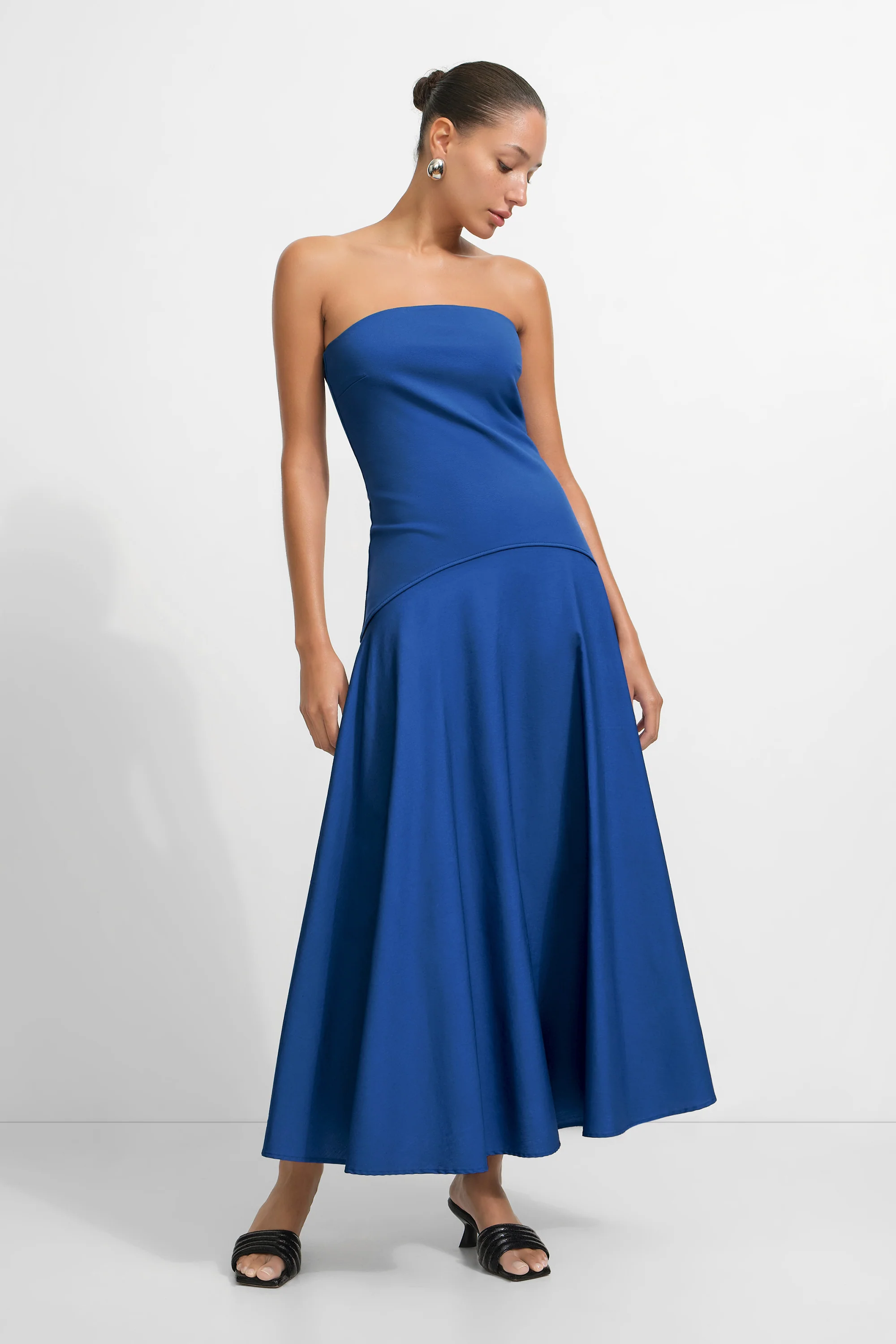 2535-aurora-dress-1.webp Aurora Dress
