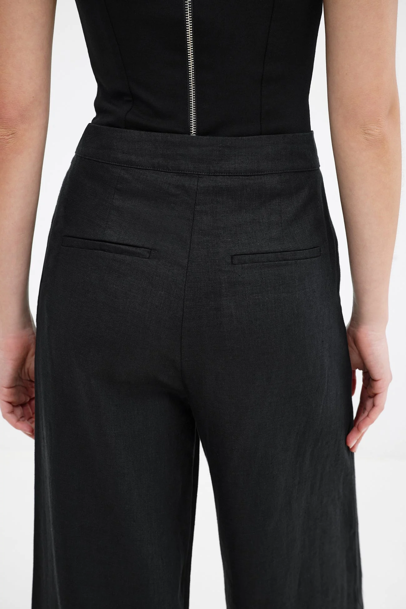 26148-runa-linen-blend-pants-11.webp Runa Linen-Blend Pants