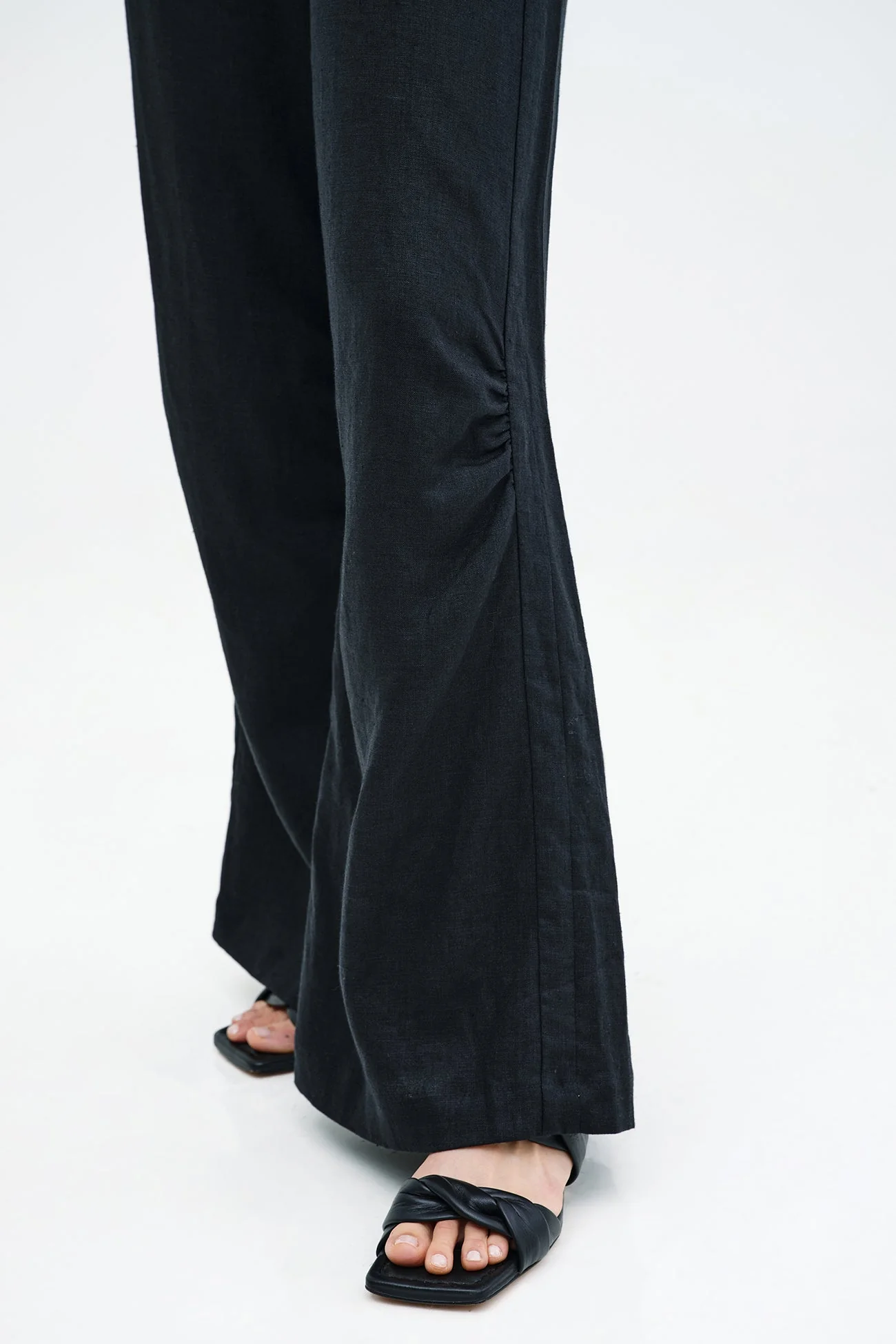26148-runa-linen-blend-pants-12.webp Runa Linen-Blend Pants