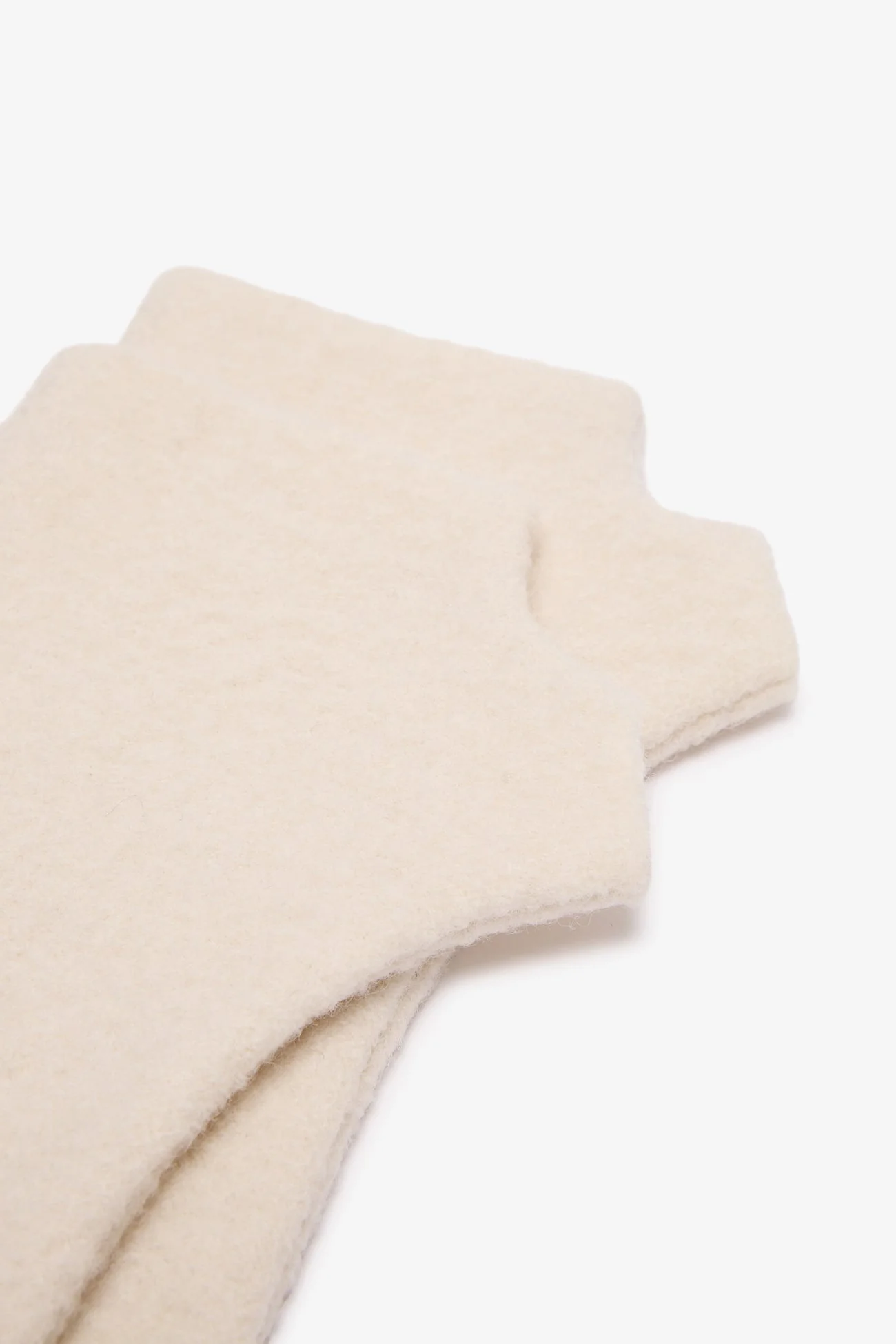 26552-eden-fingerless-gloves-12.webp Eden Fingerless Gloves