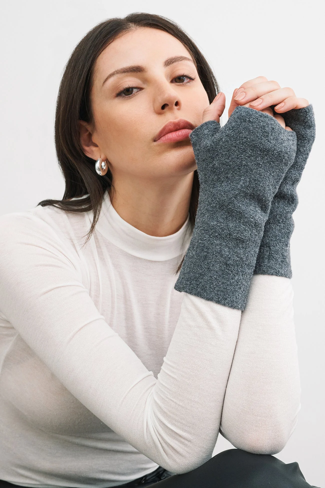26552-eden-fingerless-gloves-5.webp Eden Fingerless Gloves