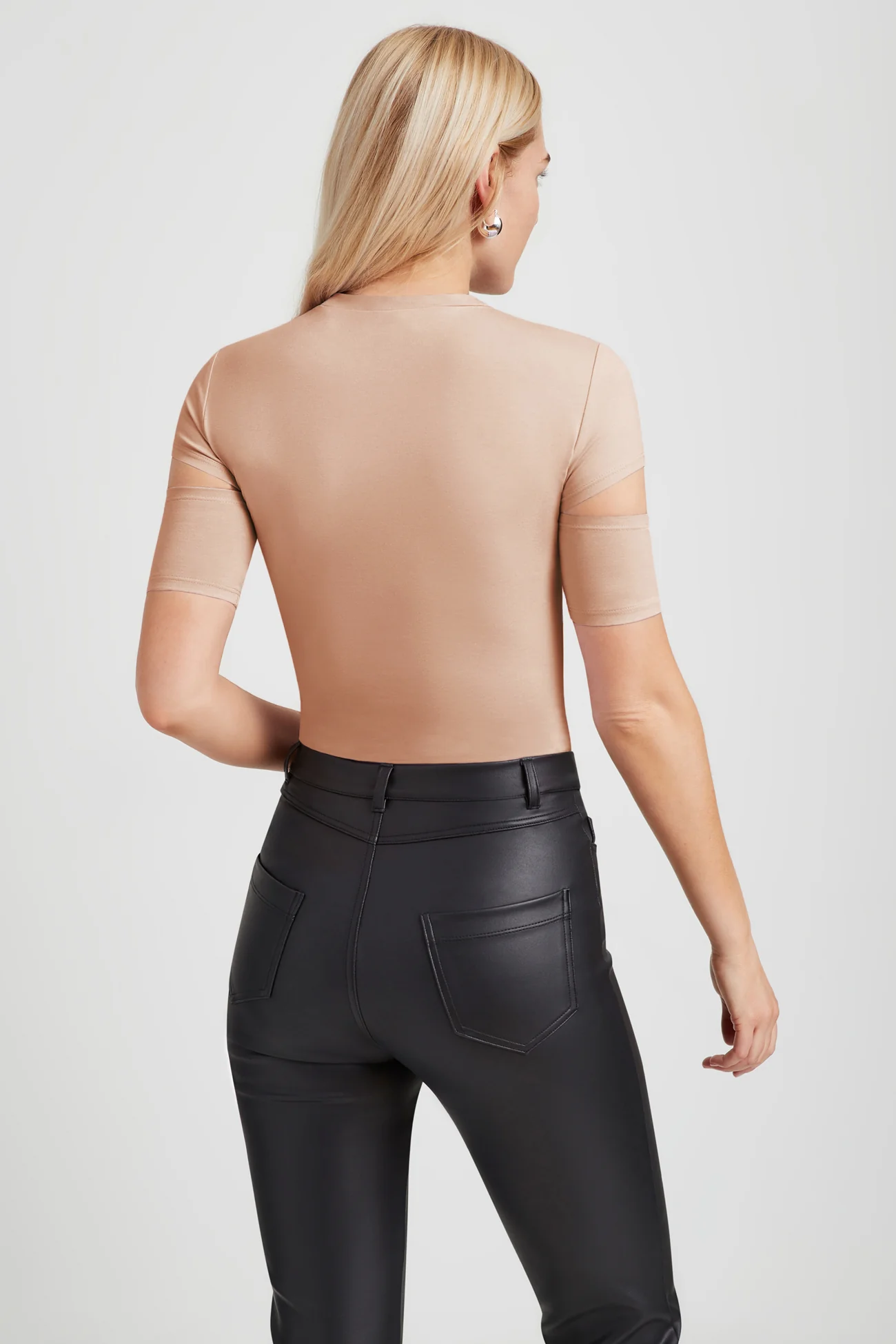27197-esme-top-3.webp Esme Top