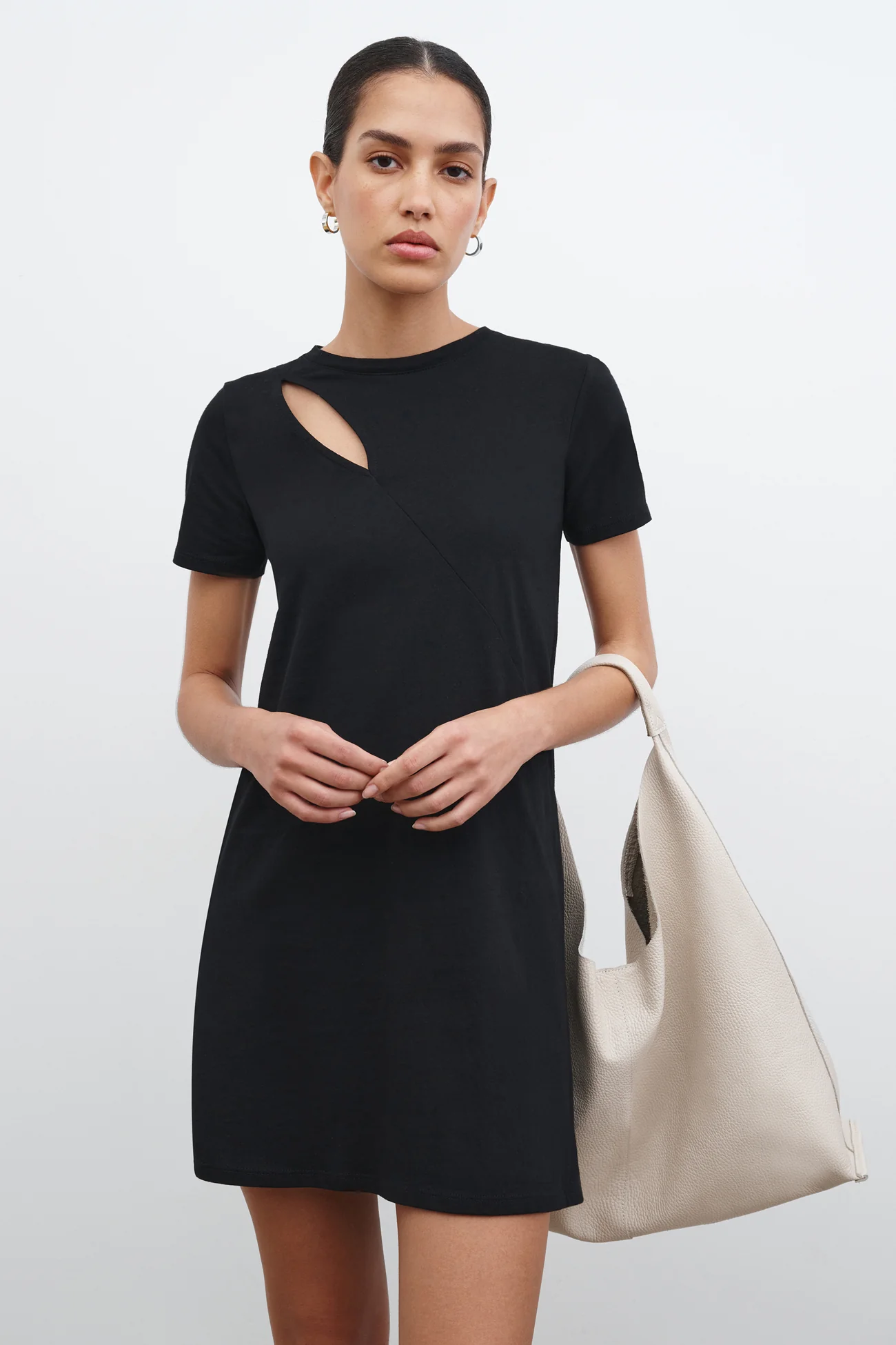 4745-leonie-dress-1.webp Leonie Dress