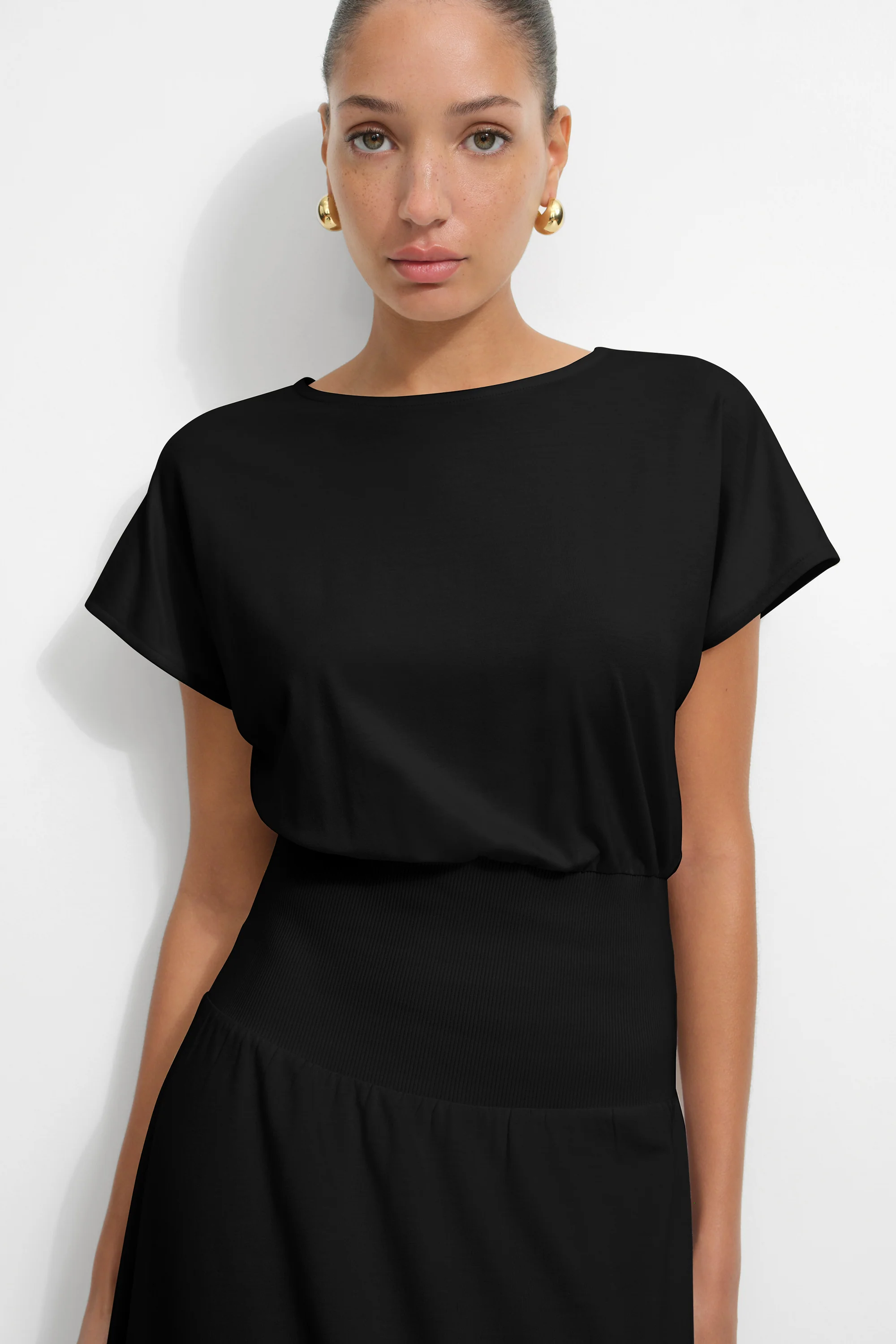 528-suvi-dress-2.webp Suvi Dress