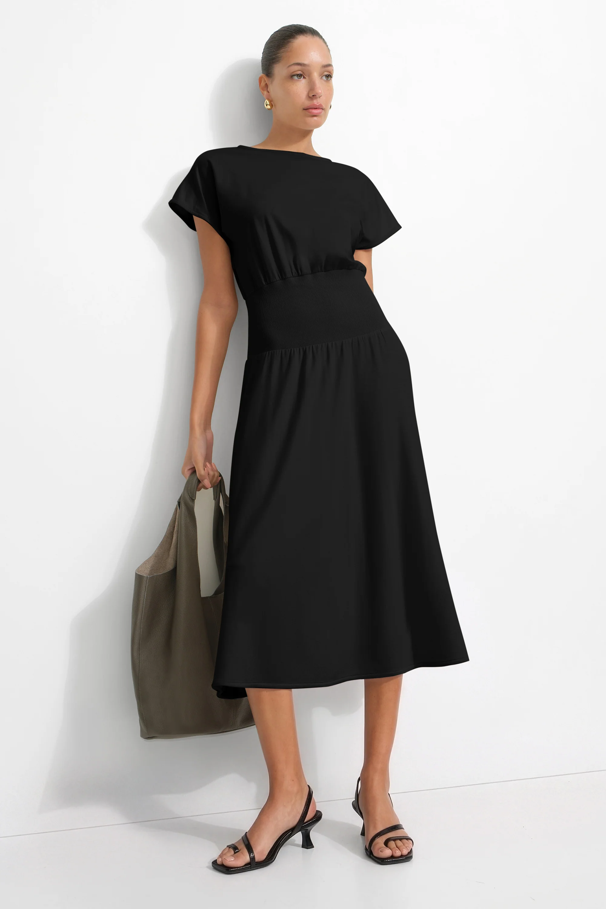 528-suvi-dress-3.webp Suvi Dress