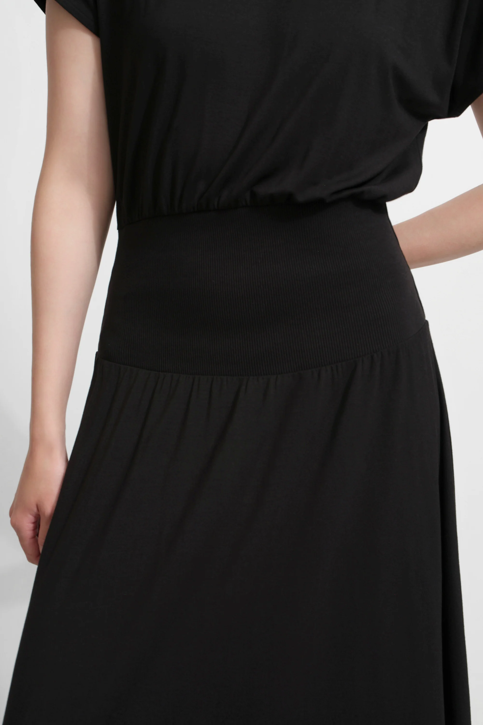 528-suvi-dress-8.webp Suvi Dress