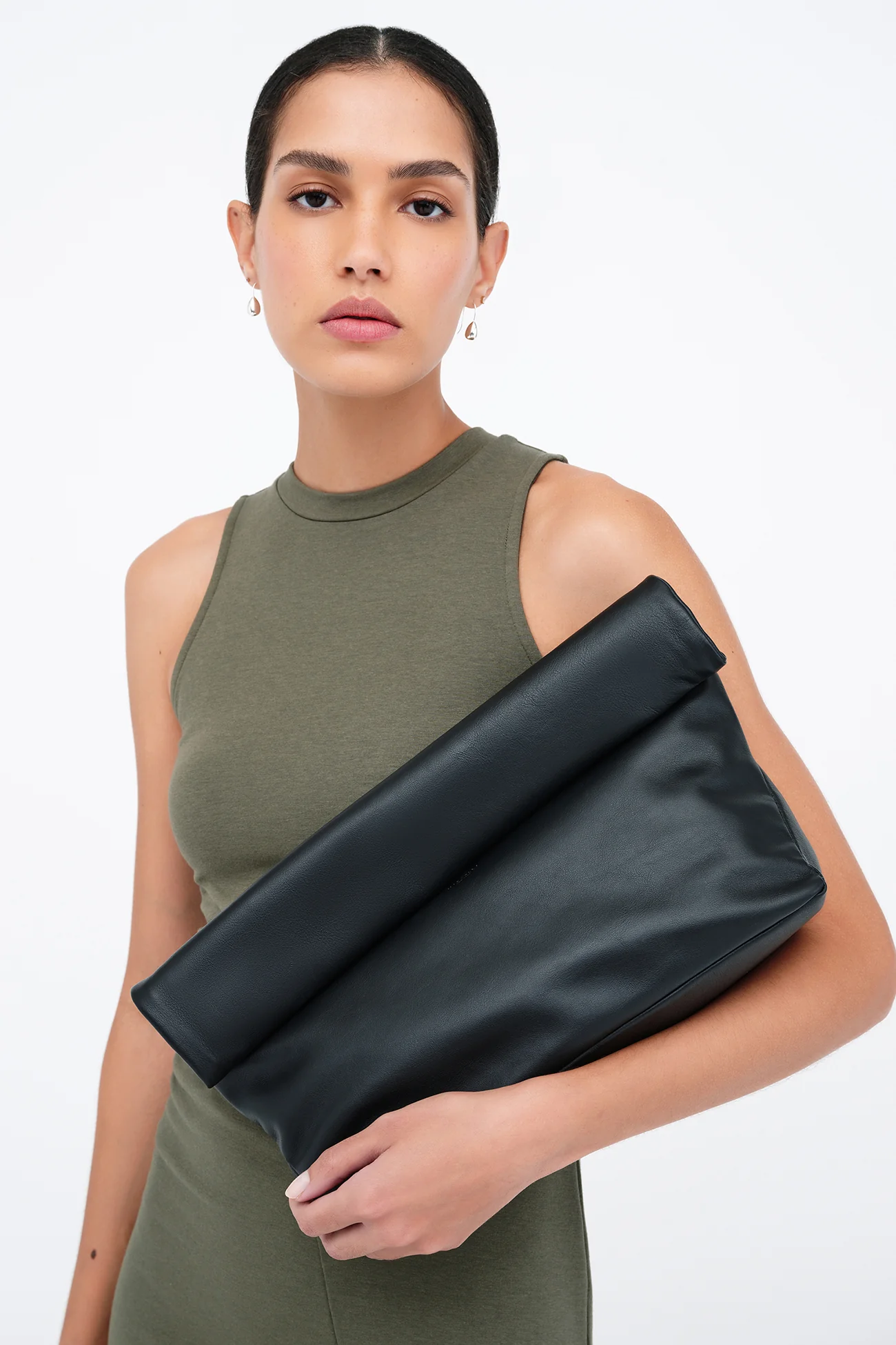 6130-flora-clutch-1.webp Flora Clutch
